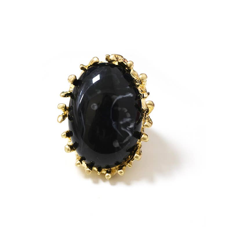 GRANDE ANELLO ELASTICO CORAL CON PIETRA IN RESINA